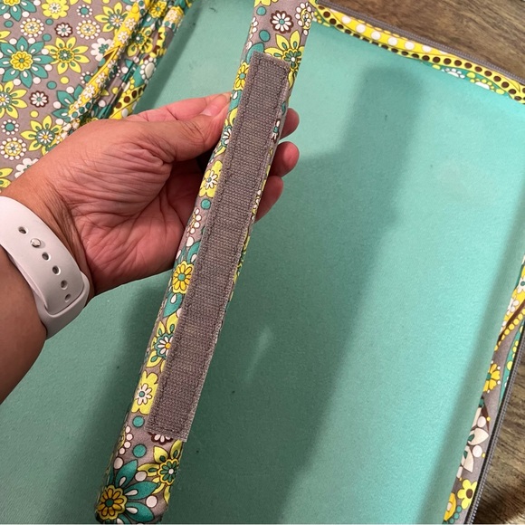 Vera Bradley Green Yellow Teal Gray Brown Paisley Labtop Bag - Picture 11 of 17